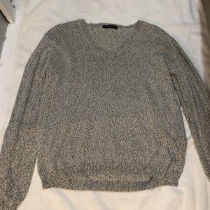 BRANDY MELVILLE v neck sweater